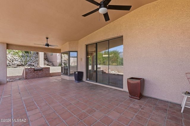 4221 N Summer Set Drive, Tucson, AZ 85750