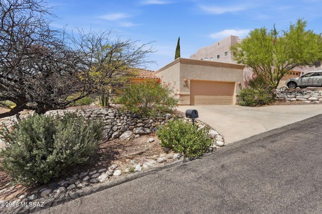 4221 N Summer Set Drive, Tucson, AZ 85750