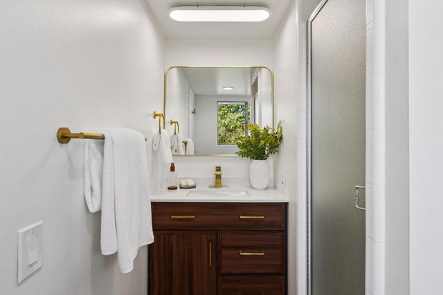 528 Everett Avenue F, Palo Alto, CA 94301
