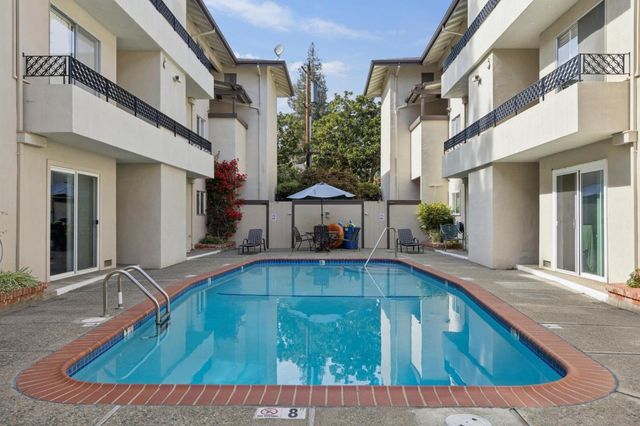 528 Everett Avenue F, Palo Alto, CA 94301