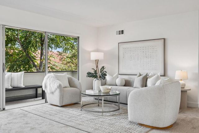 528 Everett Avenue F, Palo Alto, CA 94301