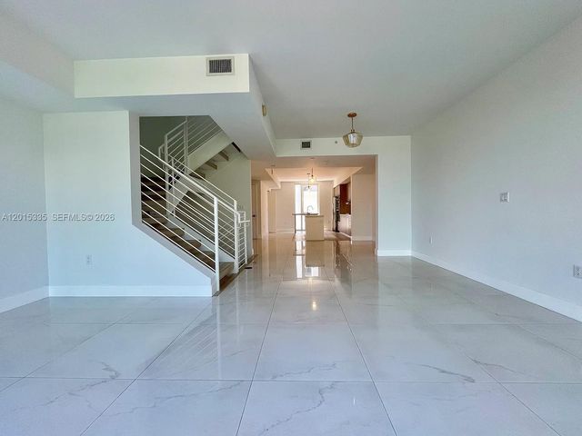1000 99th St 3, Bay Harbor Islands, FL 33154