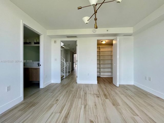 1000 99th St 3, Bay Harbor Islands, FL 33154