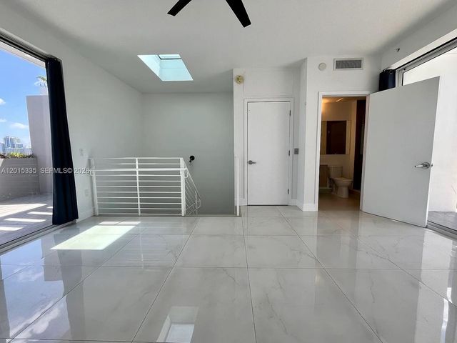 1000 99th St 3, Bay Harbor Islands, FL 33154