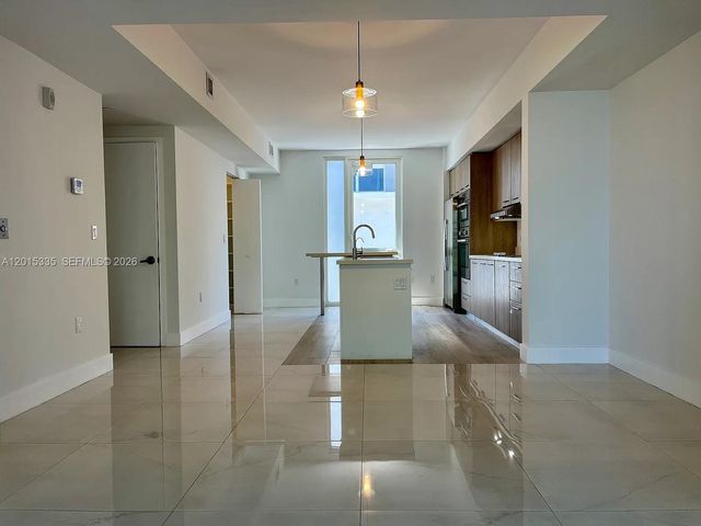1000 99th St 3, Bay Harbor Islands, FL 33154