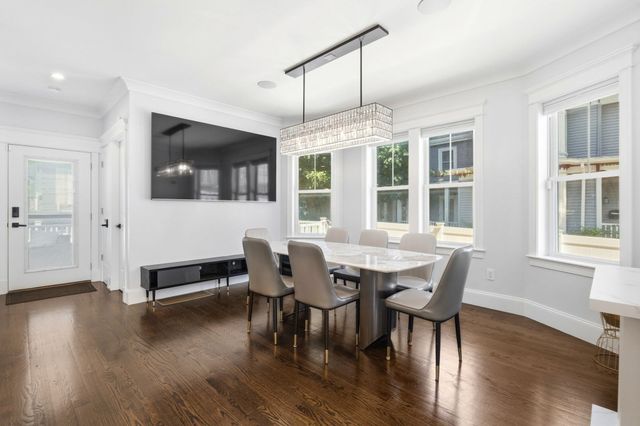 30 Port Norfolk St, Boston, MA 02122