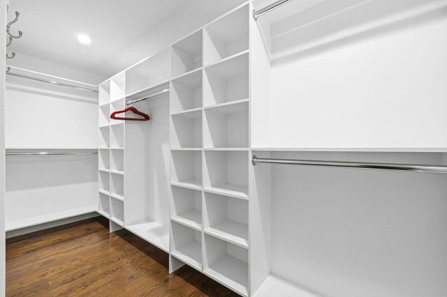 30 Port Norfolk St, Boston, MA 02122