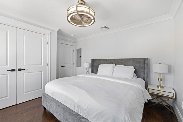 30 Port Norfolk St, Boston, MA 02122
