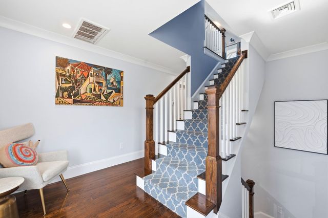 30 Port Norfolk St, Boston, MA 02122