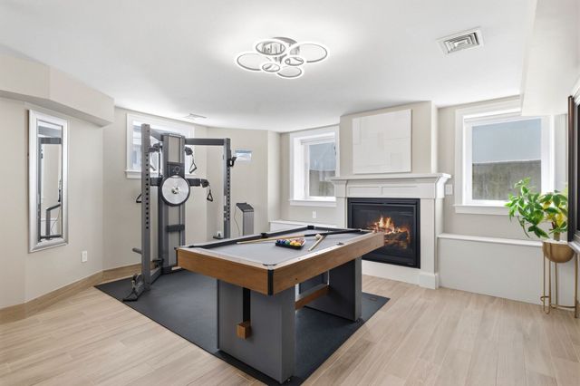 30 Port Norfolk St, Boston, MA 02122