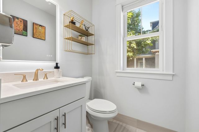 30 Port Norfolk St, Boston, MA 02122