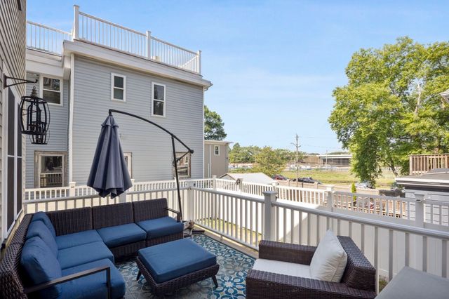 30 Port Norfolk St, Boston, MA 02122
