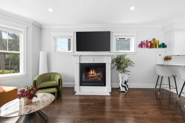 30 Port Norfolk St, Boston, MA 02122