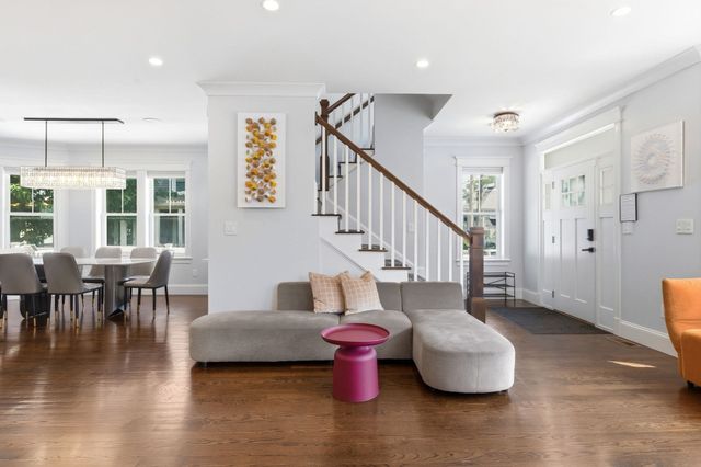 30 Port Norfolk St, Boston, MA 02122