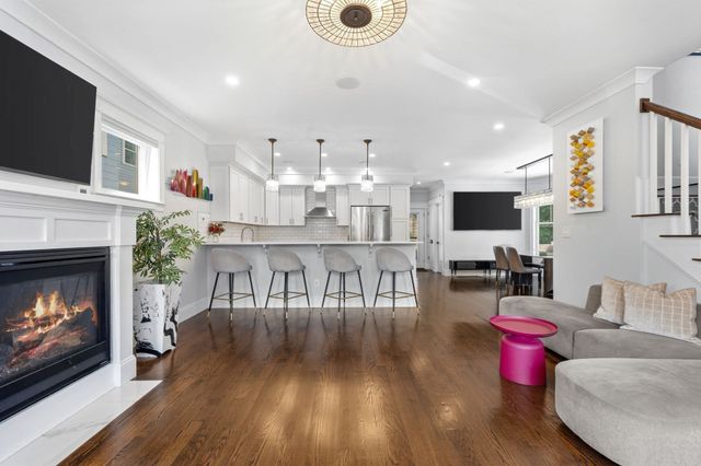 30 Port Norfolk St, Boston, MA 02122