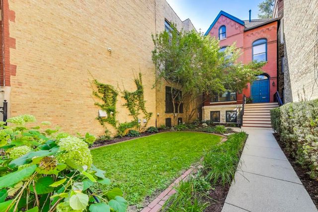 541 W Belmont Avenue, Chicago, IL 60657