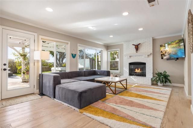2072 Wandering Road, Encinitas, CA 92024