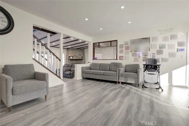 10317 Pinyon, Tujunga, CA 91042