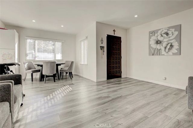 10317 Pinyon, Tujunga, CA 91042