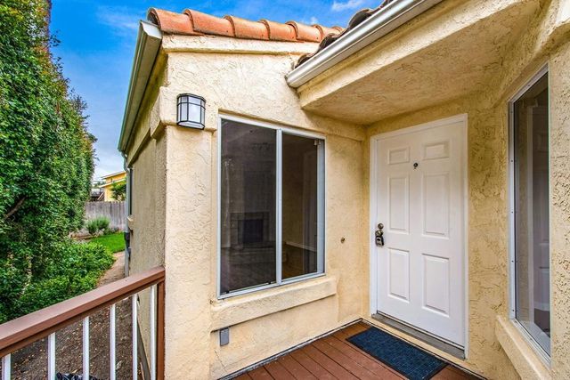 816 818 Viva Court, Solana Beach, CA 92075