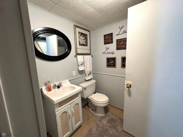 1414-1416 S 6th Avenue S, Fargo, ND 58103