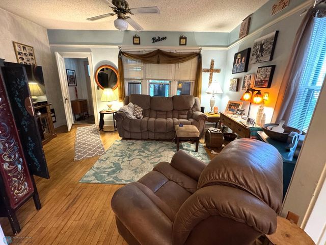 1414-1416 S 6th Avenue S, Fargo, ND 58103