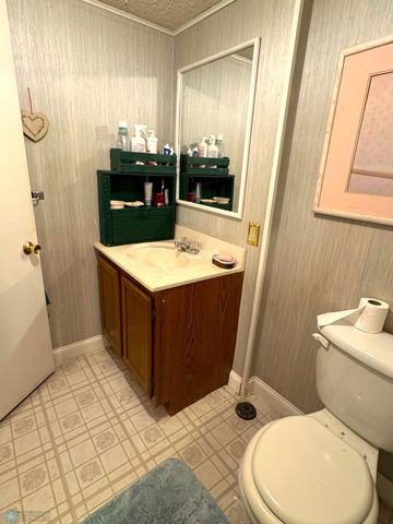 1414-1416 S 6th Avenue S, Fargo, ND 58103