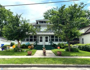 1414-1416 S 6th Avenue S, Fargo, ND 58103