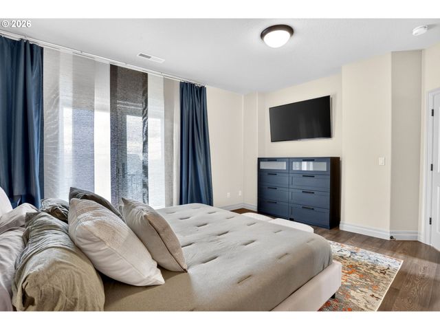 10147 Nw SKYLINE HEIGHTS Dr, Portland, OR 97229