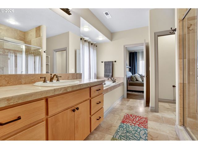 10147 Nw SKYLINE HEIGHTS Dr, Portland, OR 97229