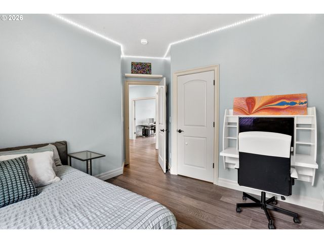 10147 Nw SKYLINE HEIGHTS Dr, Portland, OR 97229