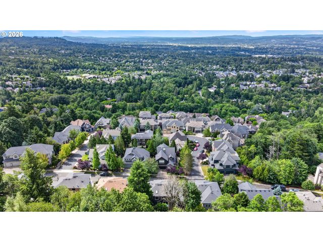 10147 Nw SKYLINE HEIGHTS Dr, Portland, OR 97229
