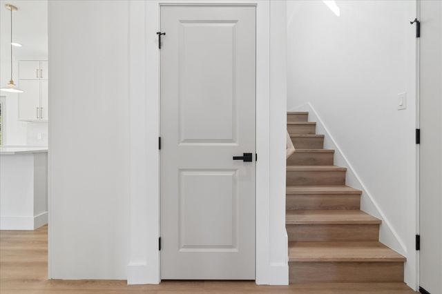 121 Lakeshore Lane, Glenn Heights, TX 75154