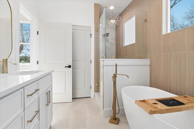 121 Lakeshore Lane, Glenn Heights, TX 75154