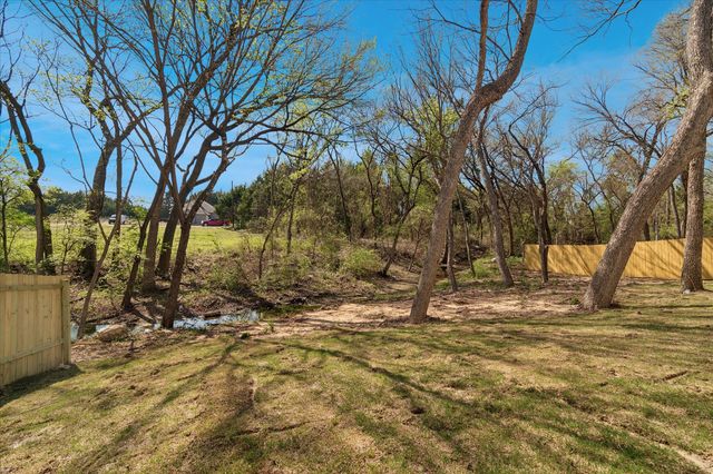 121 Lakeshore Lane, Glenn Heights, TX 75154