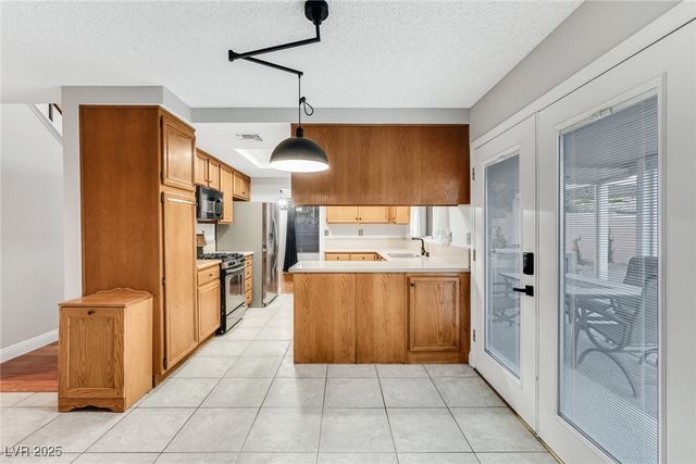 353 Clayton Street, Henderson, NV 89074