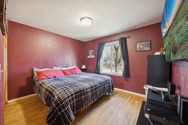 10648 Wren Street NW, Coon Rapids, MN 55433