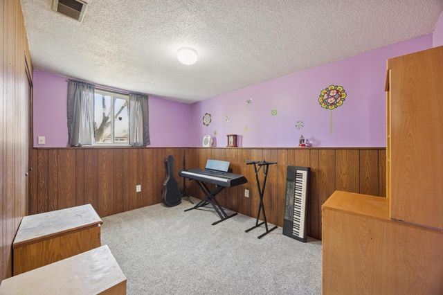 10648 Wren Street NW, Coon Rapids, MN 55433