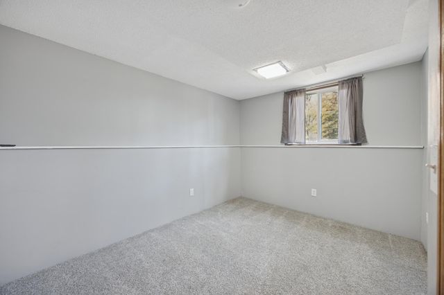 10648 Wren Street NW, Coon Rapids, MN 55433