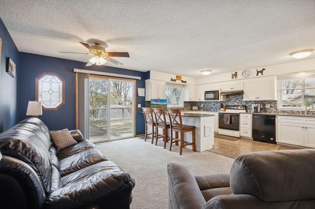 10648 Wren Street NW, Coon Rapids, MN 55433