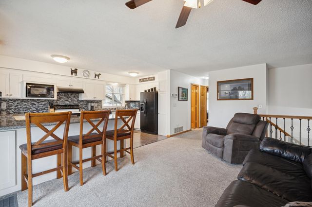 10648 Wren Street NW, Coon Rapids, MN 55433