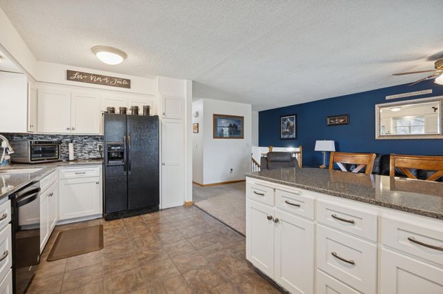 10648 Wren Street NW, Coon Rapids, MN 55433