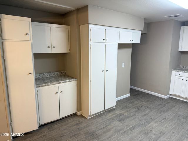 5929 W MULBERRY Drive, Phoenix, AZ 85033