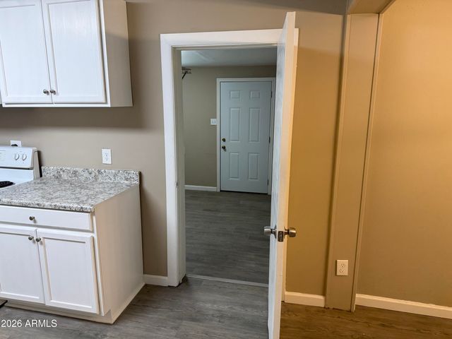 5929 W MULBERRY Drive, Phoenix, AZ 85033