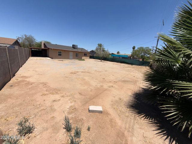 5929 W MULBERRY Drive, Phoenix, AZ 85033