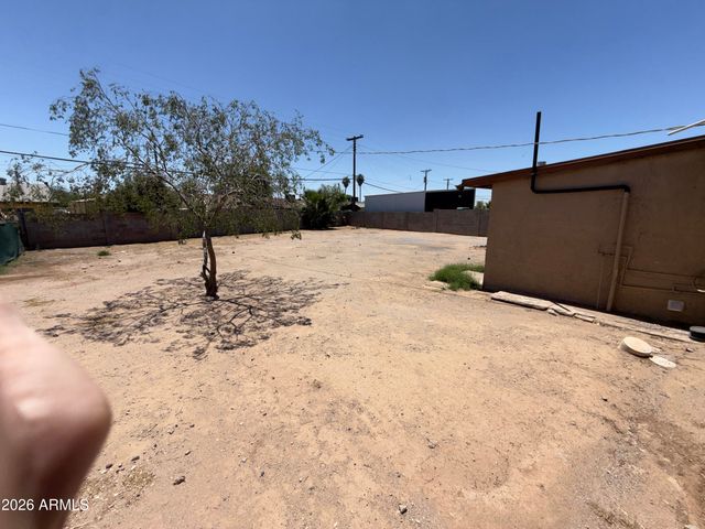 5929 W MULBERRY Drive, Phoenix, AZ 85033