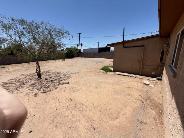 5929 W MULBERRY Drive, Phoenix, AZ 85033