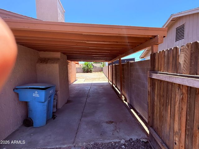5929 W MULBERRY Drive, Phoenix, AZ 85033