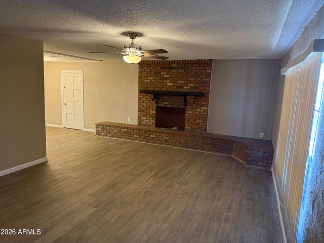 5929 W MULBERRY Drive, Phoenix, AZ 85033
