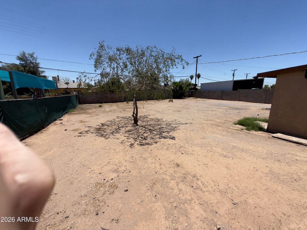Image 39 of property listing at 5929 W MULBERRY Drive, Phoenix, AZ 85033